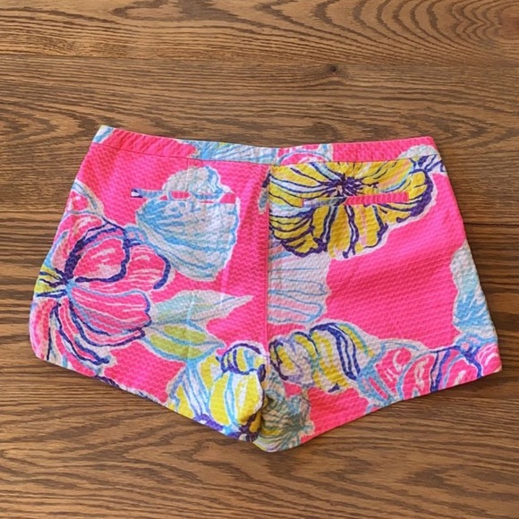 Lilly Pulitzer shorts - Picture 2 of 5